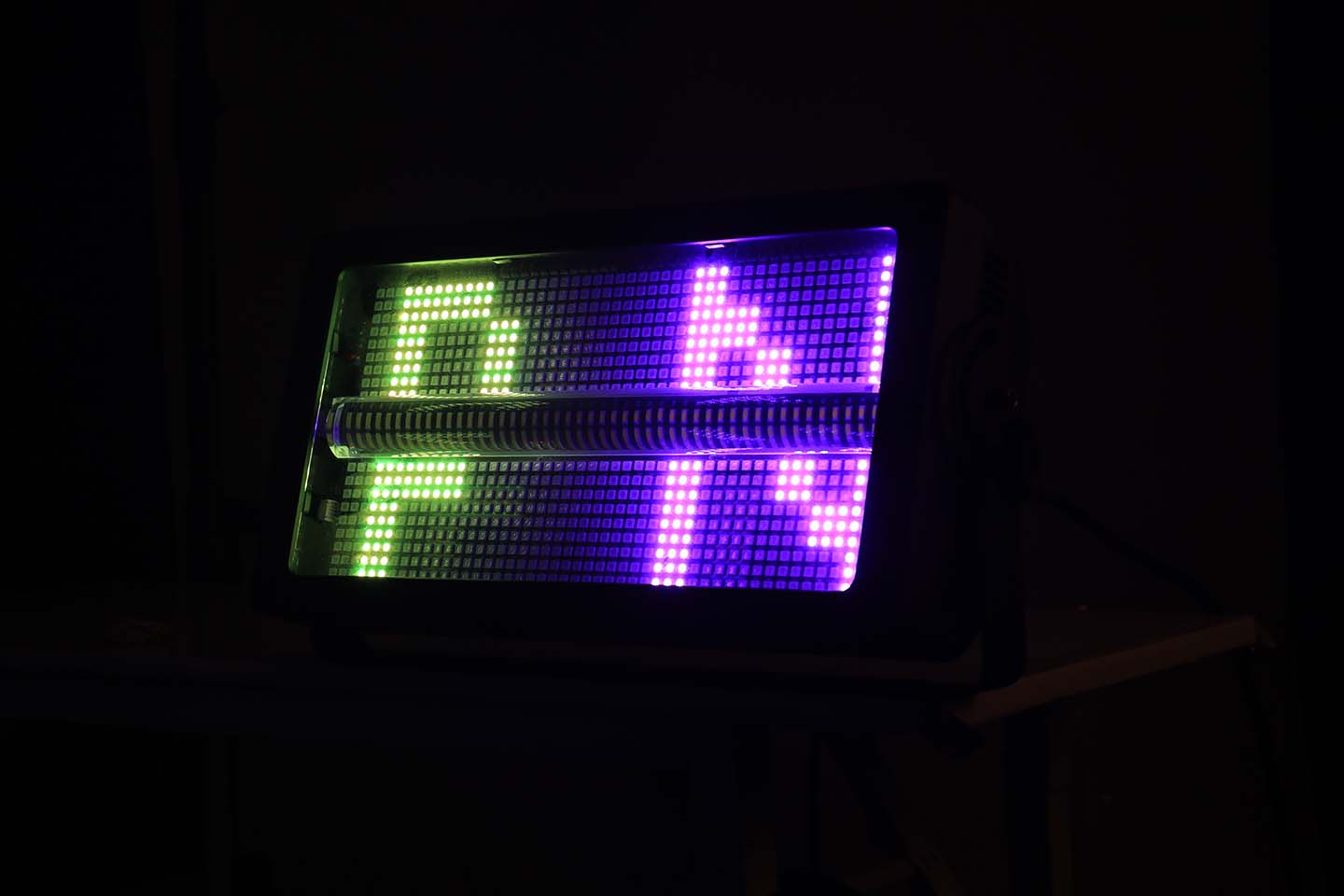 250W Full-Color Segmented Strobe Light Bar | 960 LEDs, 16-Segment, DMX512 – Stage & Event