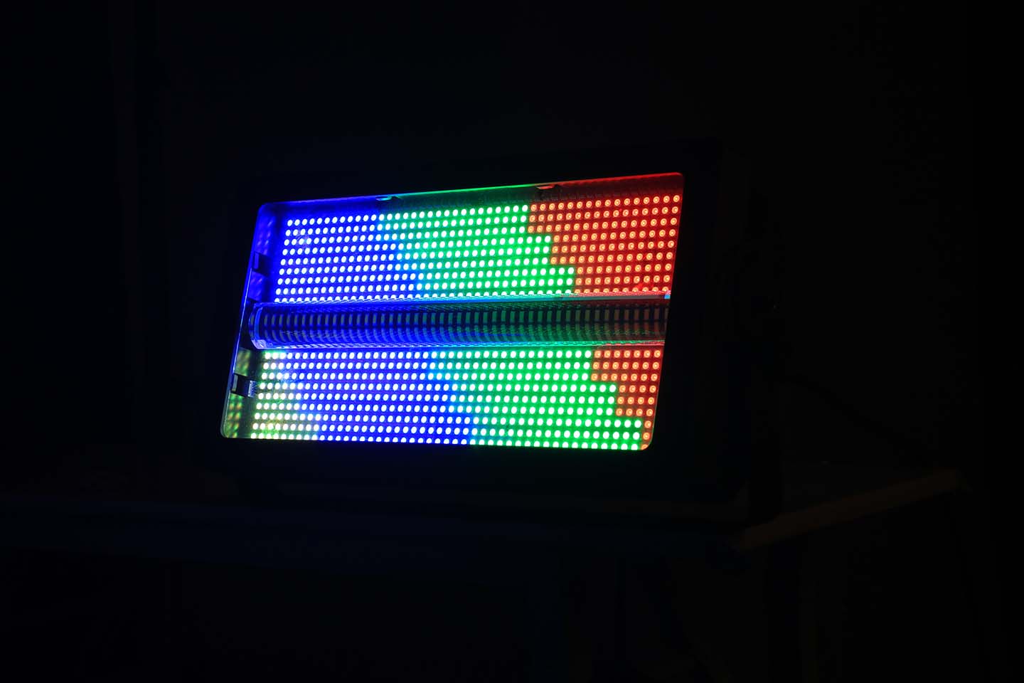 250W Full-Color Segmented Strobe Light Bar | 960 LEDs, 16-Segment, DMX512 – Stage & Event