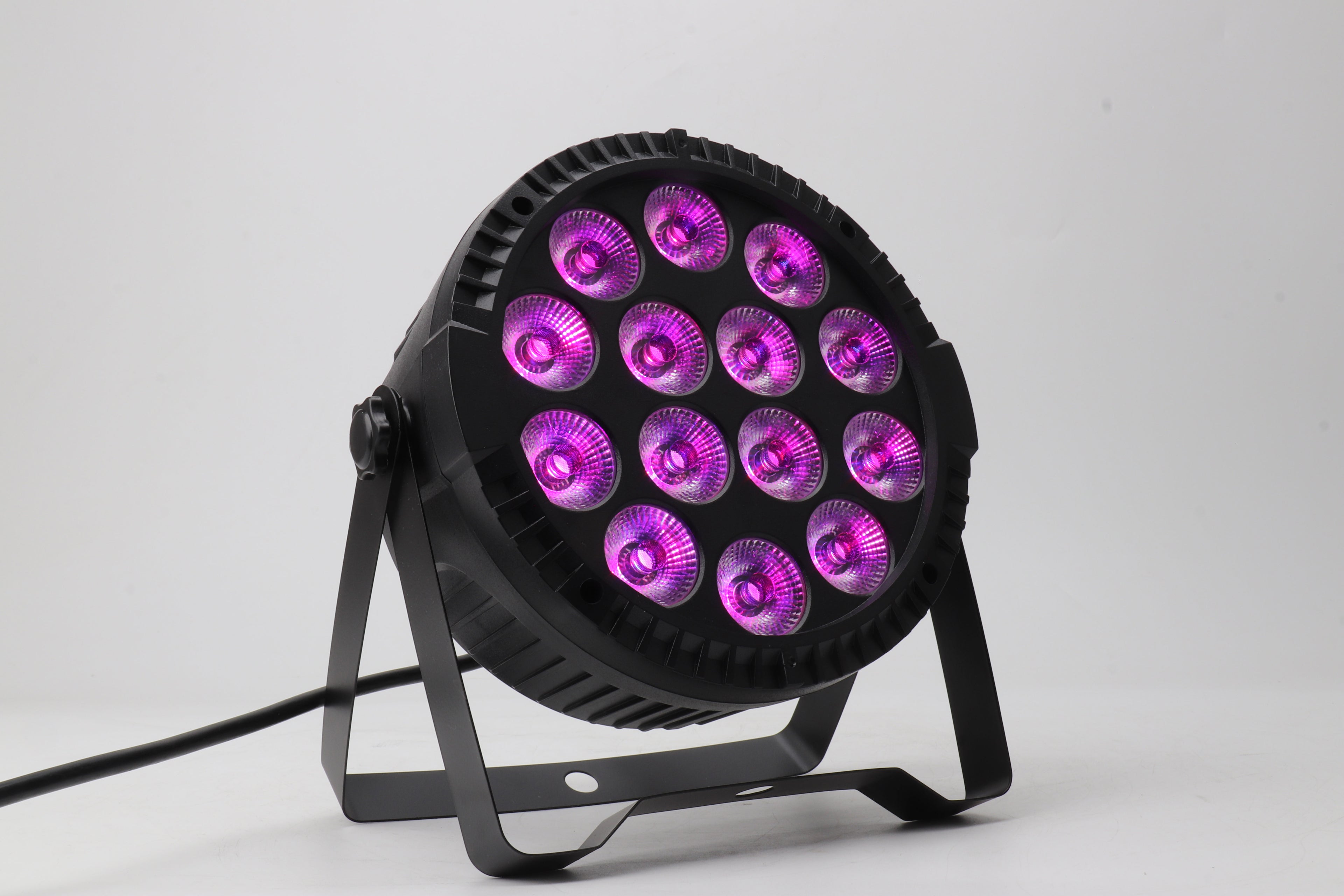 إضاءة بار RGBW مكونة من 14 قطعة | 100 واط، 4 في 1 LED، DMX512 – إضاءة المسارح والفعاليات