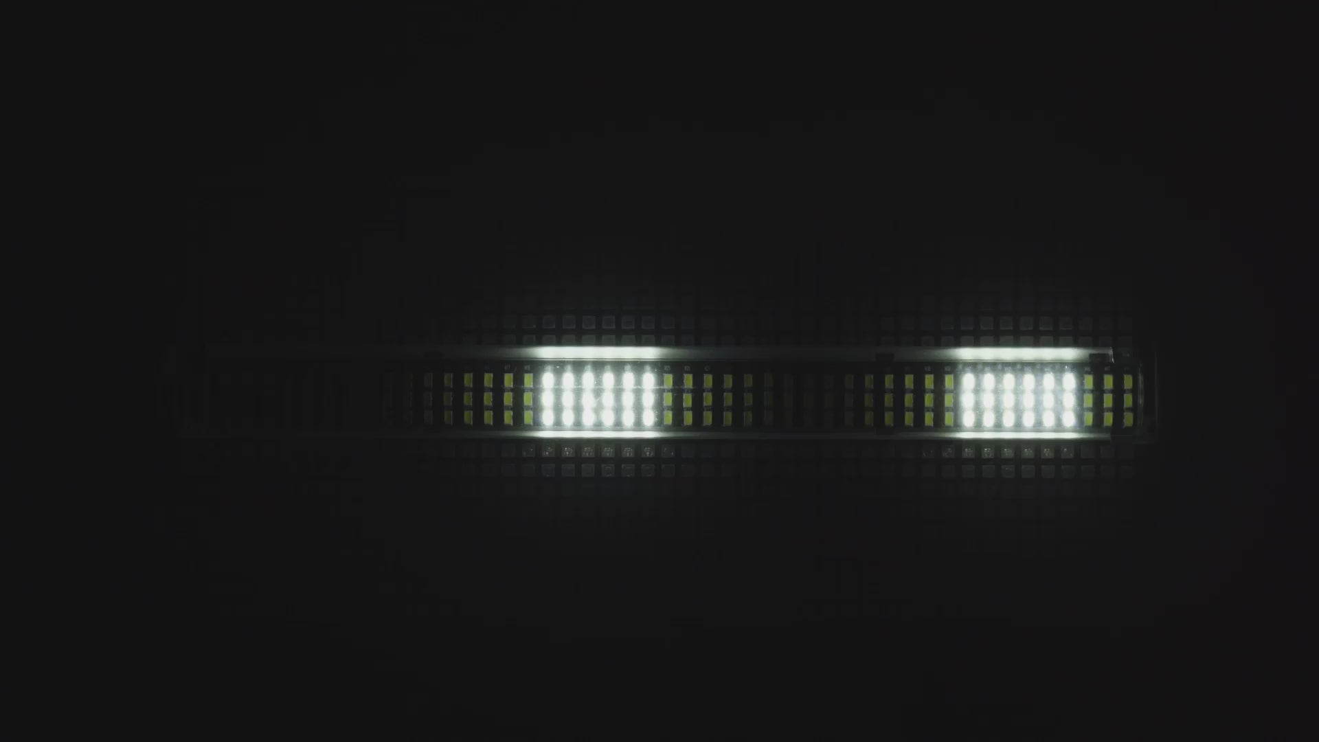 250W Full-Color Segmented Strobe Light Bar | 960 LEDs, 16-Segment, DMX512 – Stage & Event